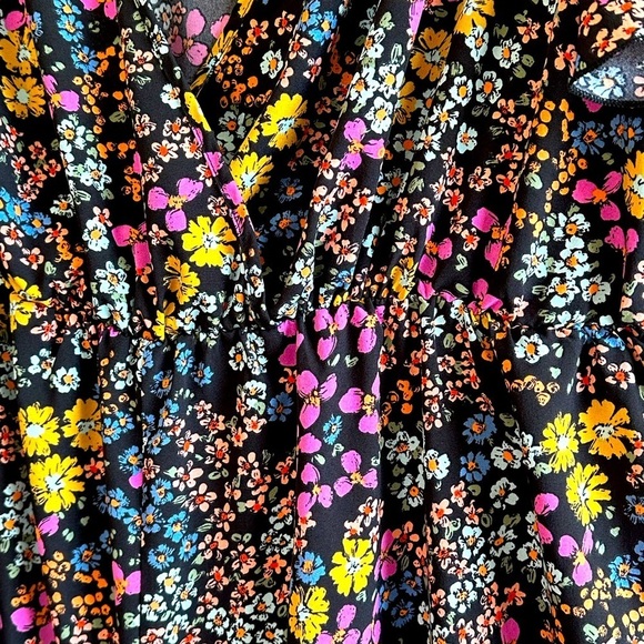 NWOT Black Floral Wrap Front Elastic Waist Wide Leg Pants Romper Sz 2X - Picture 5 of 10